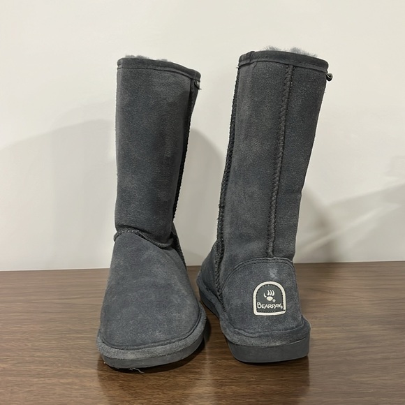 BEARPAW Emma short women’s classic winter slip on boots, size 7, great condition - Picture 3 of 11